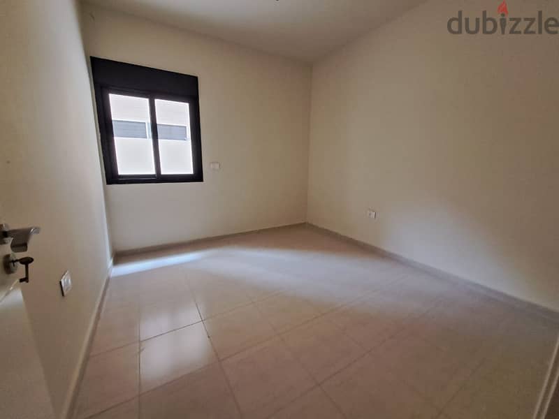 3 bedrooms apartment + terrace in Ballouneh for sale 8