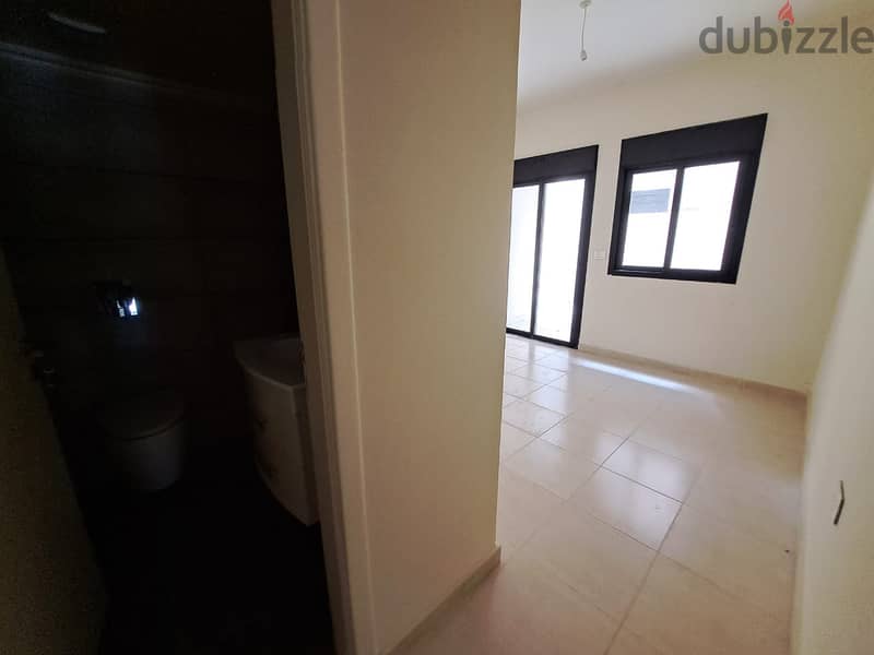 3 bedrooms apartment + terrace in Ballouneh for sale 10