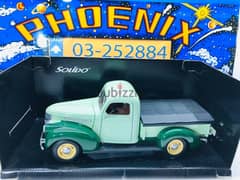 1/18 diecast Chevrolet Pick-Up made in France by Solido Full opening 0