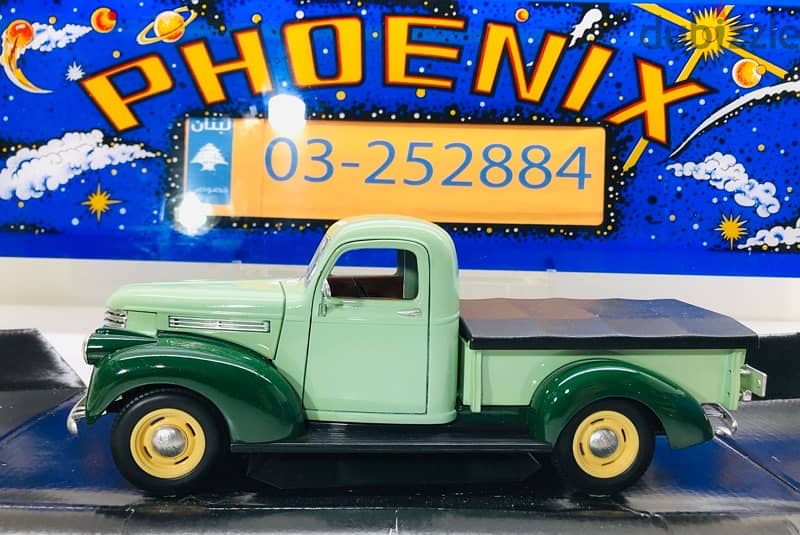 1/18 diecast Chevrolet Pick-Up made in France by Solido Full opening 5