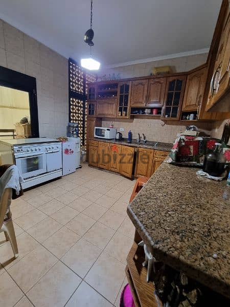 Apartment for sale in aoukar شقة للبيع في عوكر 4