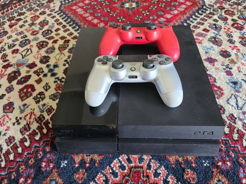 PS4 used as new , sealed ,2 joysticks ,Fifa 2022, COD + camera 1