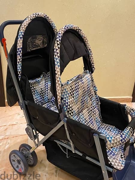Twin stroller Great condition 2