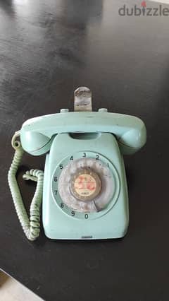 Old Telephone 0