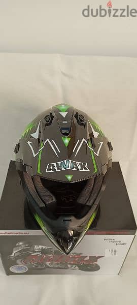 awax cross helmet 1