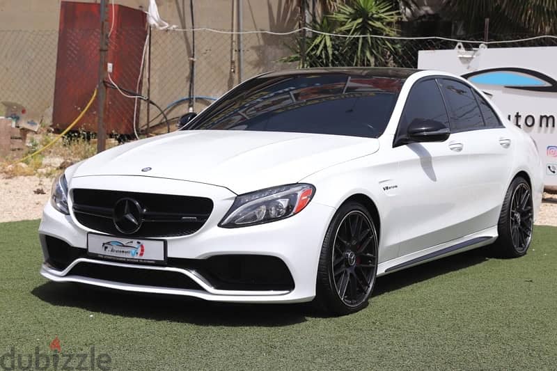 mercedes c63s 2016 73000 mill in a very good condition 12