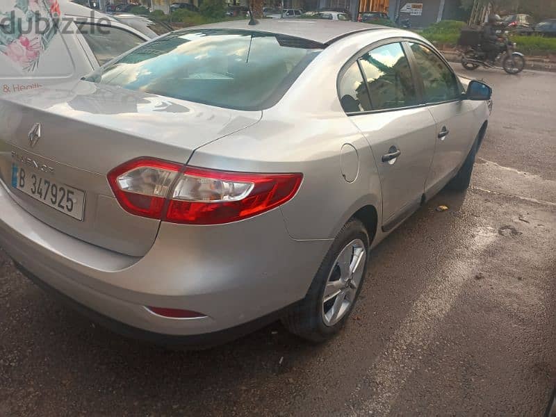 Renault megane 2011 automatic very clean,low mileage, full option 6