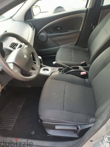 Renault megane 2011 automatic very clean,low mileage, full option 11