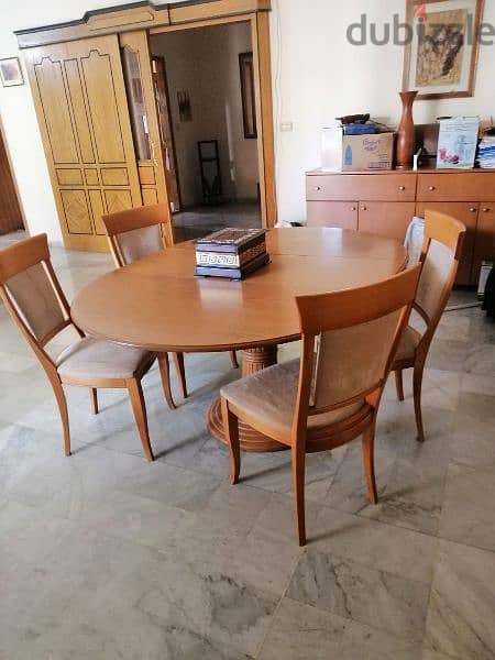 Dinning table and chairs 3