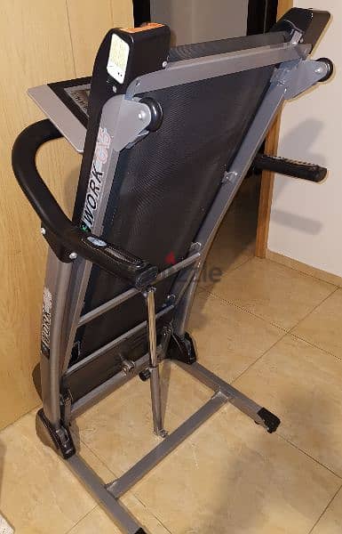 treadmill and eleptical 2 machines . rarely used like new 1