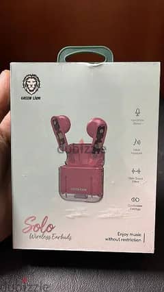 Green lion solo wireless earbuds pink