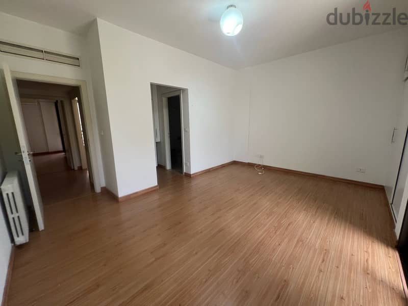 200 sqm 4 bedrooms apartment for rent aoukar maten 6