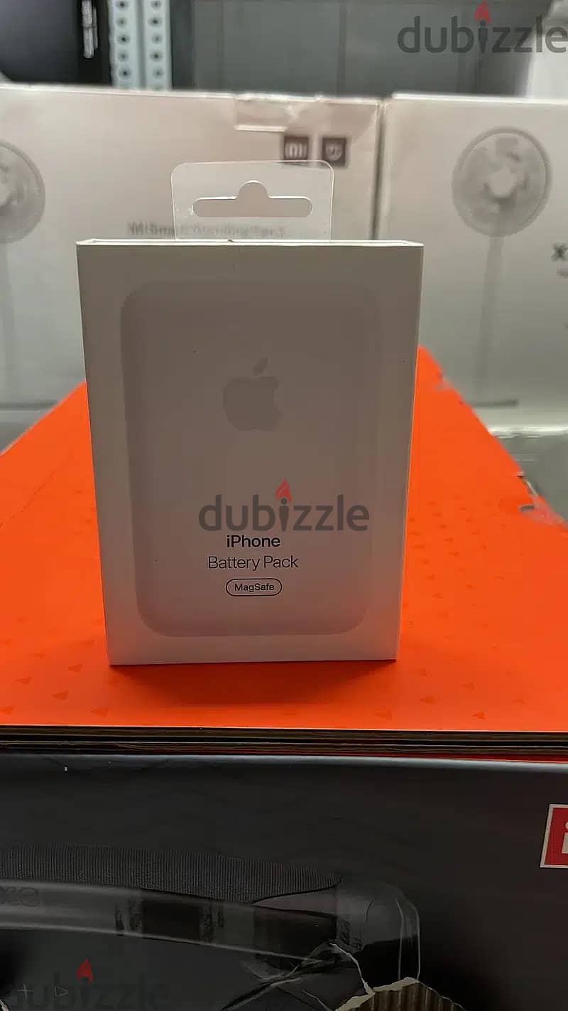 Apple magsafe battery pack Original & good price 1