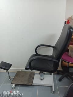 pedicure chair