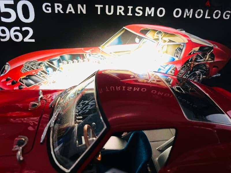 1/18 diecast Ferrari 250 GTO Omologation day with Enzo Ferrari Diorama 9