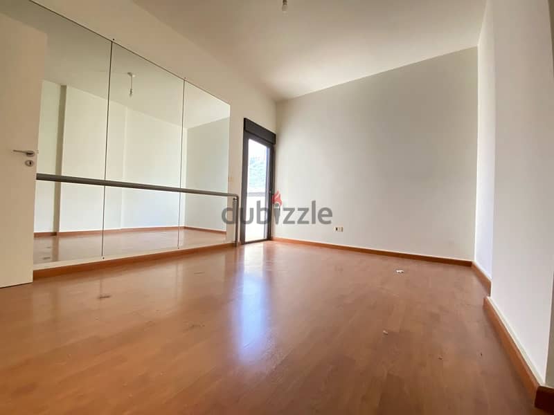 A 3 bedroom apartment for rent in Zalka. 12