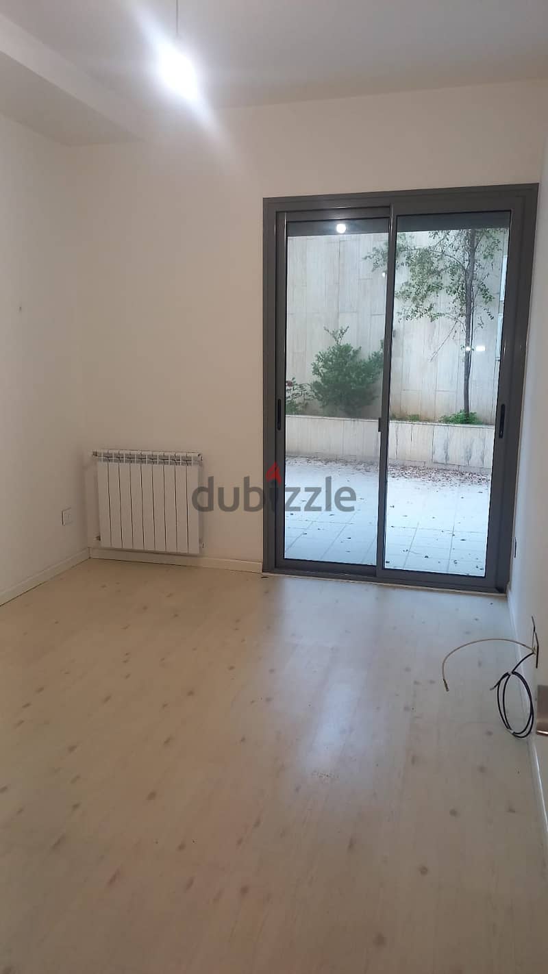 BRAND NEW APARTMENT IN LOUAIZEH PRIME (300Sq) WITH TERRACE, (BAR-195) 4