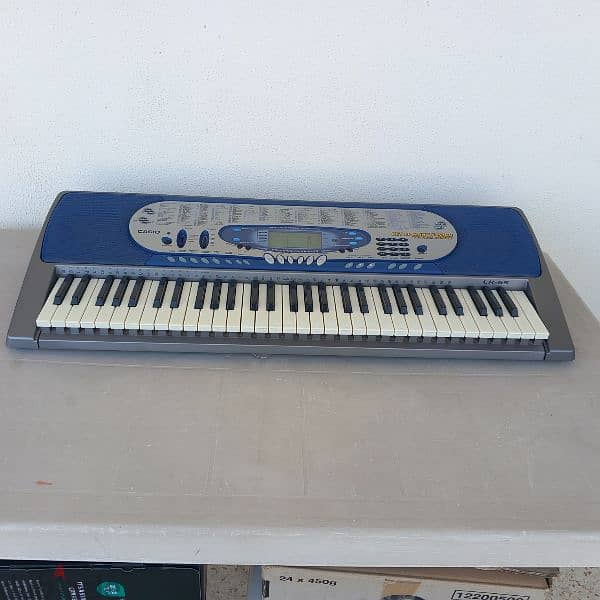 CASIO Keyboard LK 65 - Key Lighting System and New Stand 3
