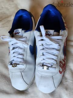 Nike Cortez Los Angeles sneakers - Retails at $175+ on StockX 0