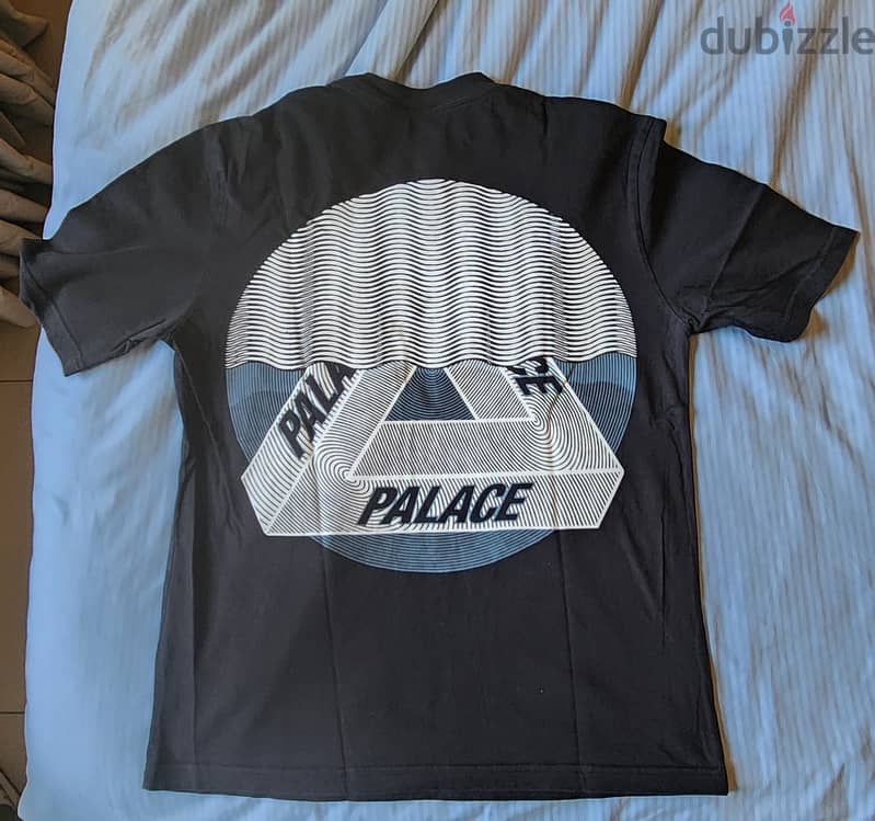 Palace T-Shirt 1