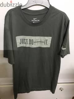 nike dry fit size m oily color 0