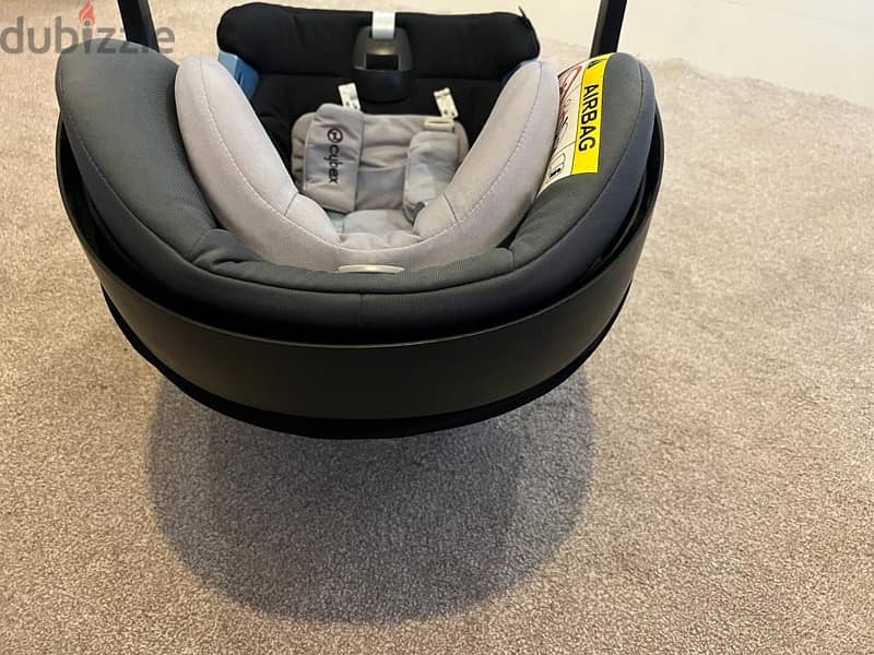 Cybex Baby Seat 0 to 6 Months 100$ 3