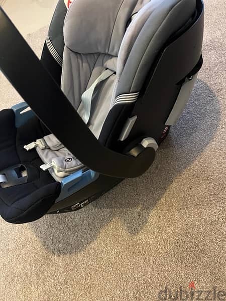 Cybex Baby Seat 0 to 6 Months 100$ 8