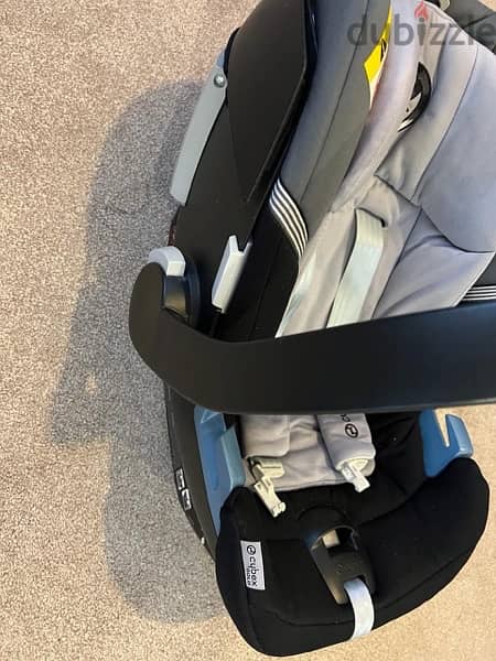 Cybex Baby Seat 0 to 6 Months 100$ 9