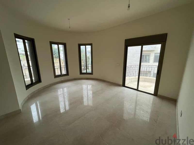 Apartment for sale in Adma شقة للبيع في أدما 2