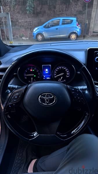 Toyota CHR 2018 AWD 1 Owner 4 Wheel BUMC 14