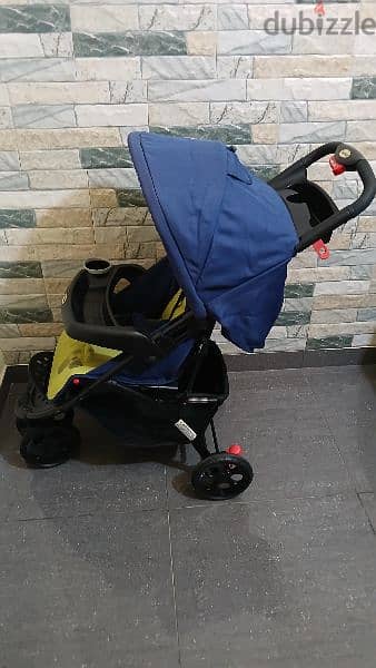 Goodbaby stroller and car seat combo 1