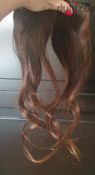 4 extensions, natural hair, 2 dyed in red color and 2 in blonde color 1