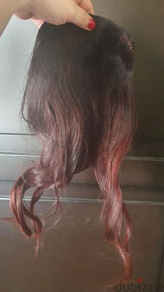 4 extensions, natural hair, 2 dyed in red color and 2 in blonde color 2