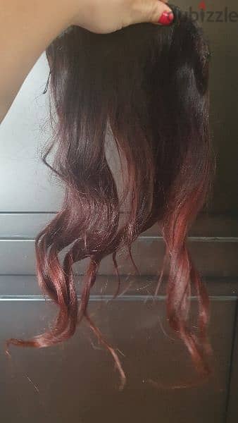 4 extensions,natural hair, 2 in red color & 2 in blonde color, one=50$ 3