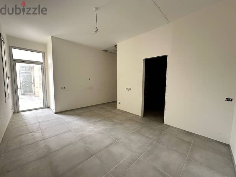 Amazing New 180 m² +100 m² Apartment For Sale in Monteverde. 4