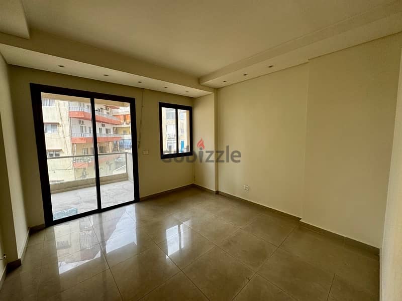 Spacious Apartment FOR RENT in Jdaideh شقة للإيجار في الجديدة 9