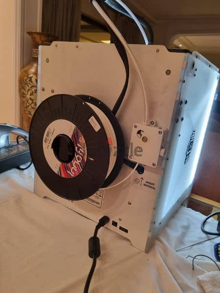 Ultimaker 2+ 3D Printer with 4 New Rolls of Filament 3