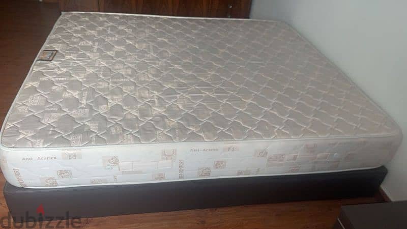 king bed and mattress in good condition 2