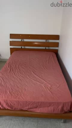 2 double beds in good condition (sleep comfort)