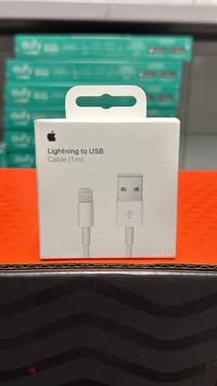 Apple lightning to usb cable 1m great & good offer