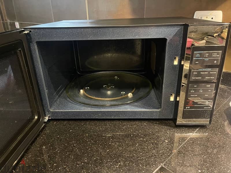 microwave and sab used like new 3