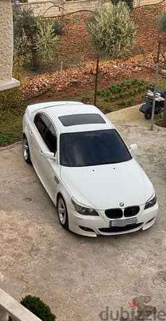 BMW E60 525i M-Paket Look 0