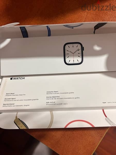 Apple Watch S7 41mm with Box, Charger , Screen Protection and Band 4