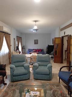 Catchy l 4-Bedroom Apartment in Tallet el Khayat. 0