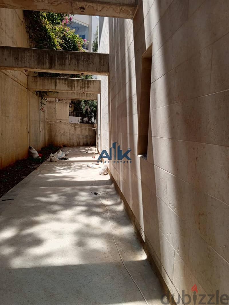 EACH APARTMENT ALONE OR ALL BUILDING FOR SALE In BAABDA! 5