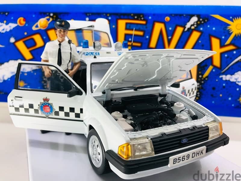 1/18 diecast full opening Ford Escort 1.1 UK Police LIMITED 999 pieces 16