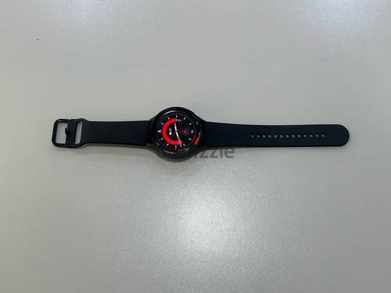 Samsung Watch 5 Pro 45Mm super clean in excellent condition 4