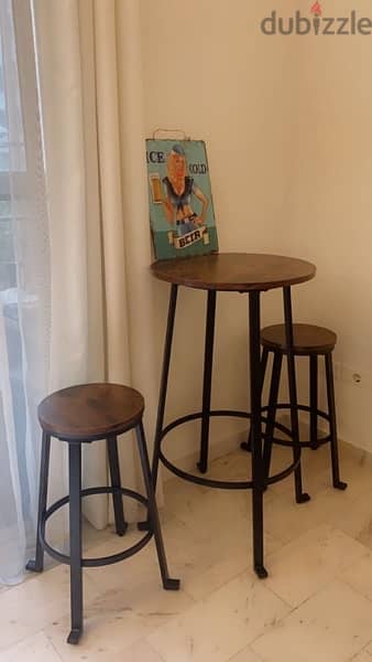new not used bar table and chairs 4