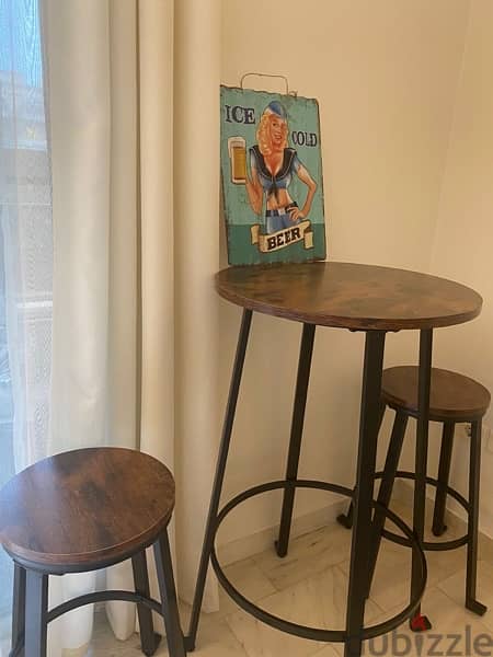 new not used bar table and chairs 5