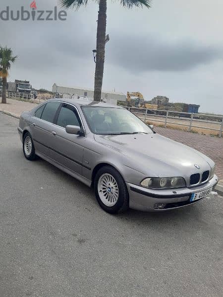 bmw 528 very good condition. 7